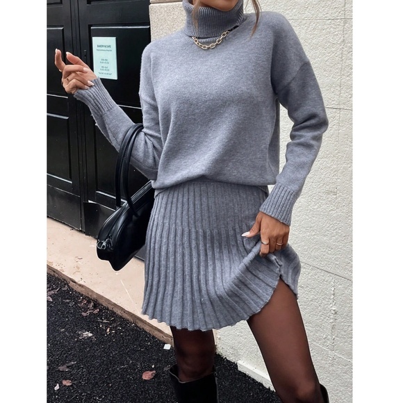 Grey Knit 2 Piece Set Turtleneck Sweater And Pleated Mini Skirt - Picture 3 of 11